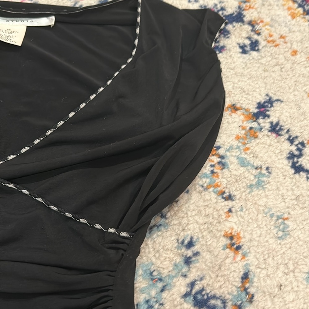 Max Studio black top - Picture 5 of 10